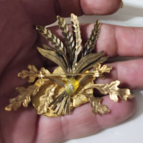 Vtg  Layered Metal Enamel Pumpkin Autumn Fall  Pin Brooch - Picture 3 of 3